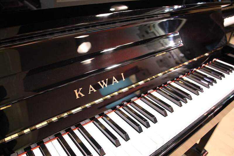 Đàn piano Kawai