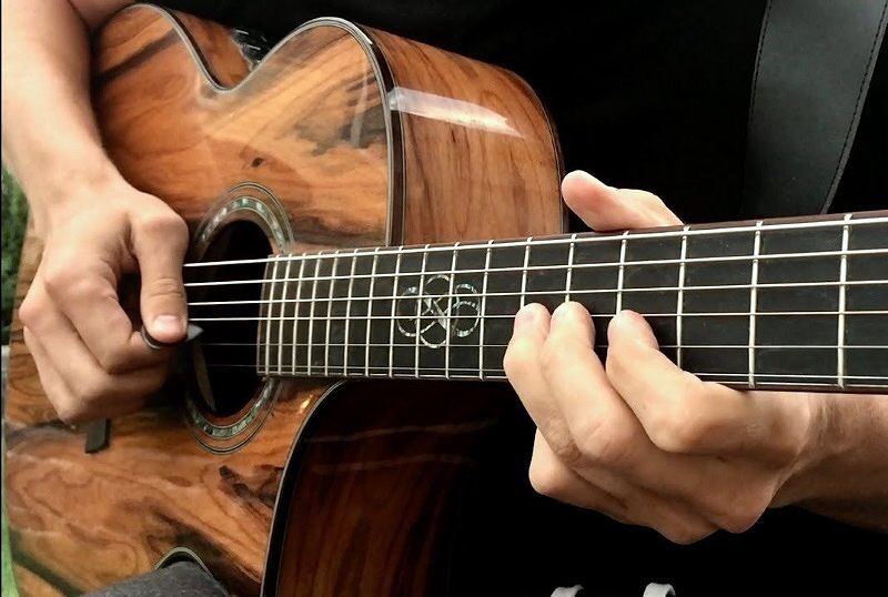 Hướng dẫn học đàn guitar fingerstyle với kỹ thuật palm guitar