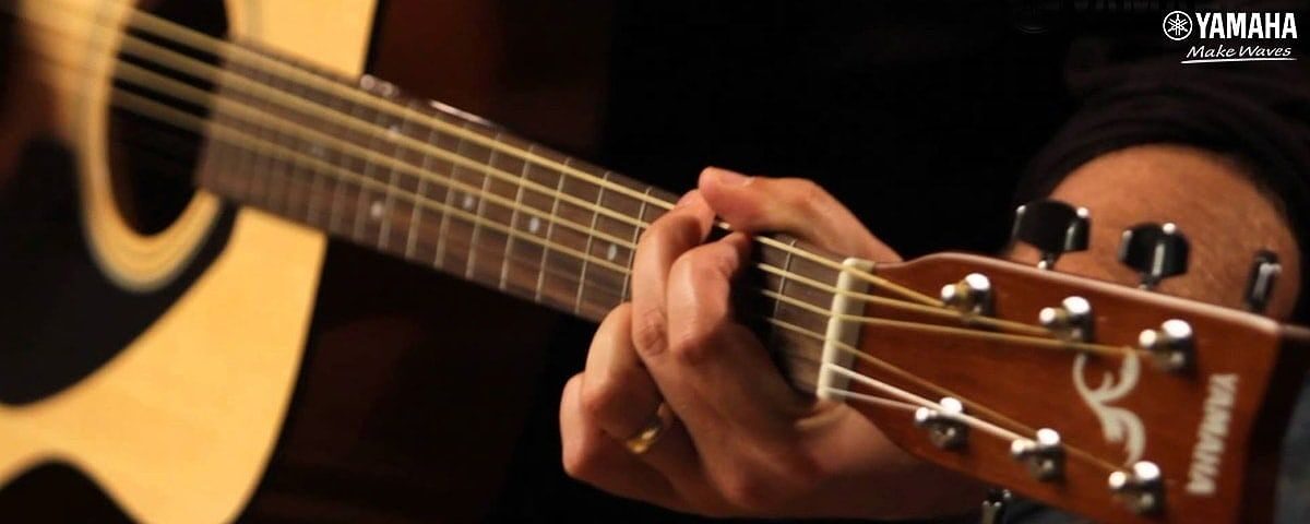 Hướng dẫn lên dây đàn guitar