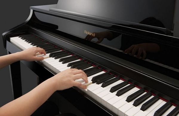 Rải hợp âm piano là kỹ thuật rất quan trọng trong đàn piano